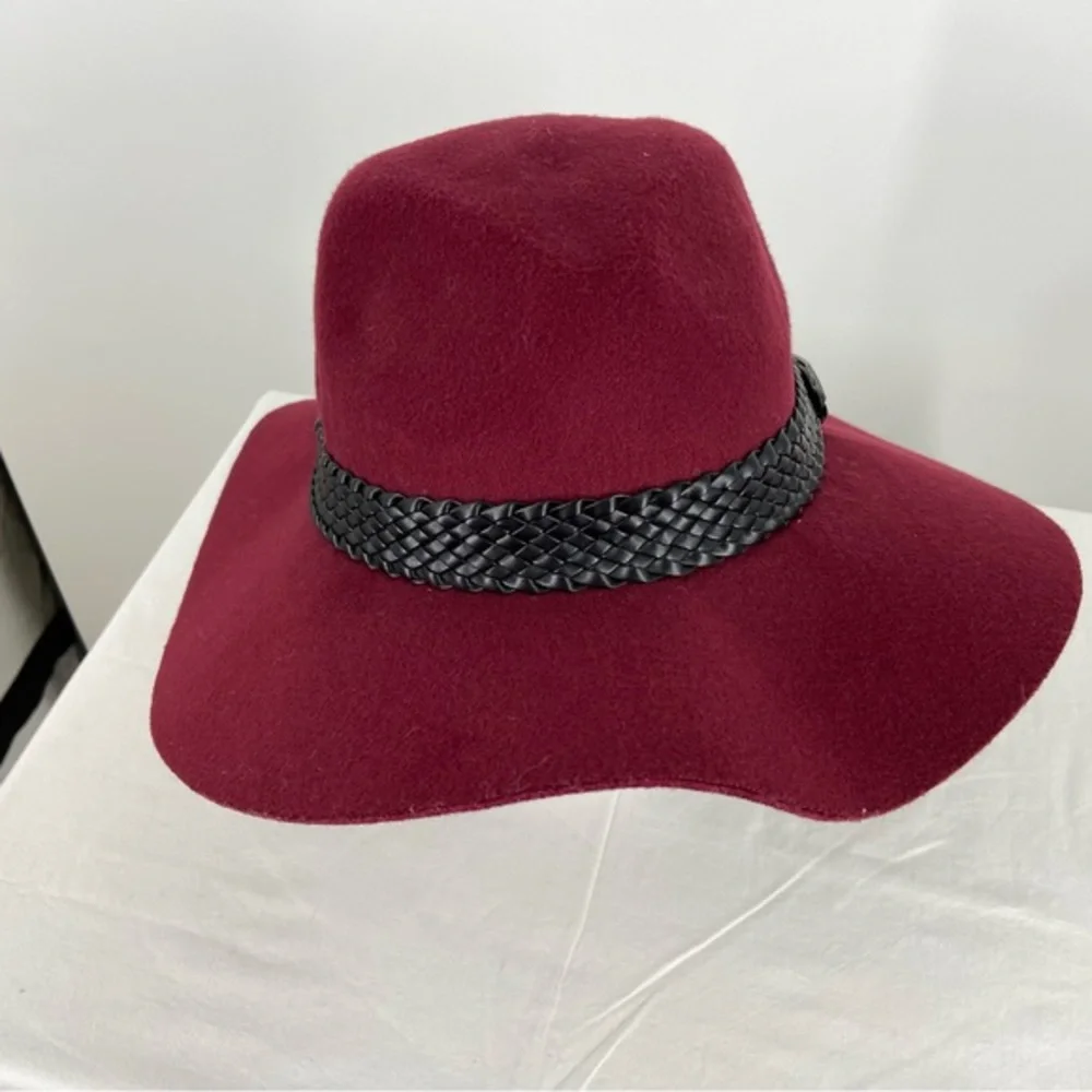NWT, Peter Grimm‎ Burgundy Joni Felt Hat